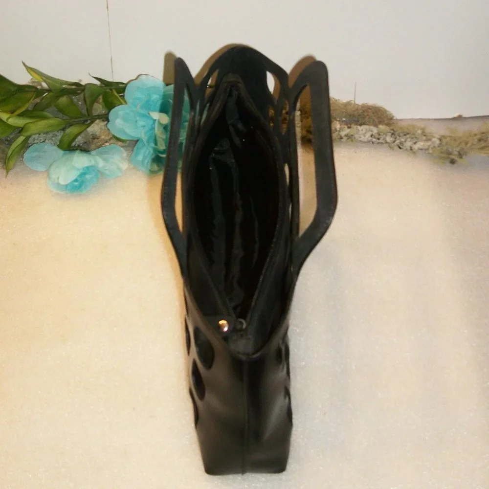 SOLD! Timmy Woods Beverly Hills Collection Black Clutch 14" x 6" Removable Liner - Picture 8 of 13